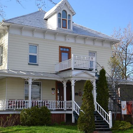 Auberge Internationale De Rivière-du-Loup Eksteriør billede